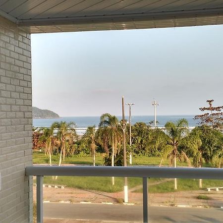 Indaia Apartamento De Frente Ao Mar Leilighet Bertioga Eksteriør bilde